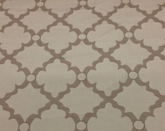 BALLARD DESIGNS Sunbrella® QUATREFOIL Traliccio Sabbia Esterno Interno Tendaggi Tappezzeria Mobili Cuscino Tessuto Jacquard Tessuto tagliato a misura 54" W