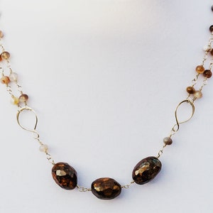 Erde Halskette mit Bronzite Nuggets und Botswana Achaten in Sterling Silber