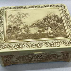Antique Chinese Jewelry Box
