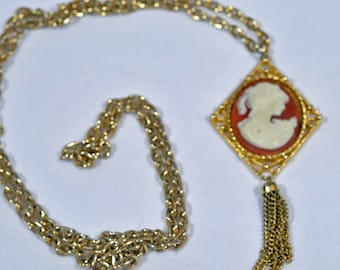 Vintage Cameo Necklace