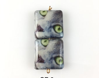 Two 20mmx20mm Decoupage Cat Beads, face