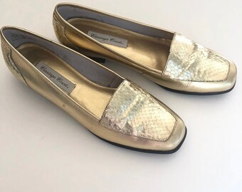 carriage court shoes