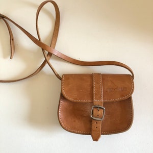 Vintage 100% Leather Saddle Bag Crossbody purse Santorini Greece Greek ) 6.5” RARE