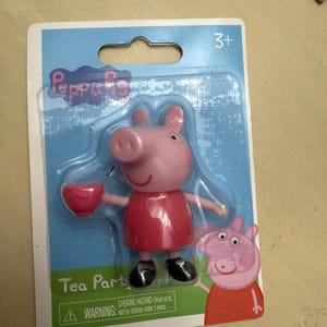 Peppa Pig Tea Party Peppa Hasbro Vinyl Figurine 2 1/4" New In Package
