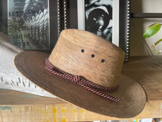 Wide Brim Structured Straw Hat 