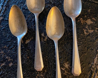 4 WM Rogers Mfg Co International Silver Lincoln pattern silverplate vintage teaspoons 1917 Antique
