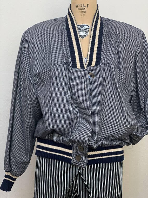 80s VINTAGE Evan Picone Rayon Bomber Preppy Jacke… - image 7