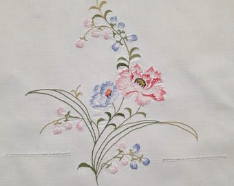 Gestickter Blumenstrauß, weißer Baumwollvorhang mit Blumenstickerei, Größe 40 x 56 cm, Stangentasche, Einzigartige Geschenkidee
