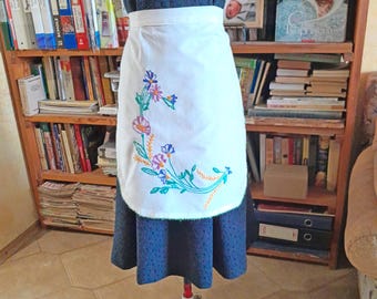 Vintage Cotton Hostess Apron: White Maid Apron, Floral and Flower Embroidery
