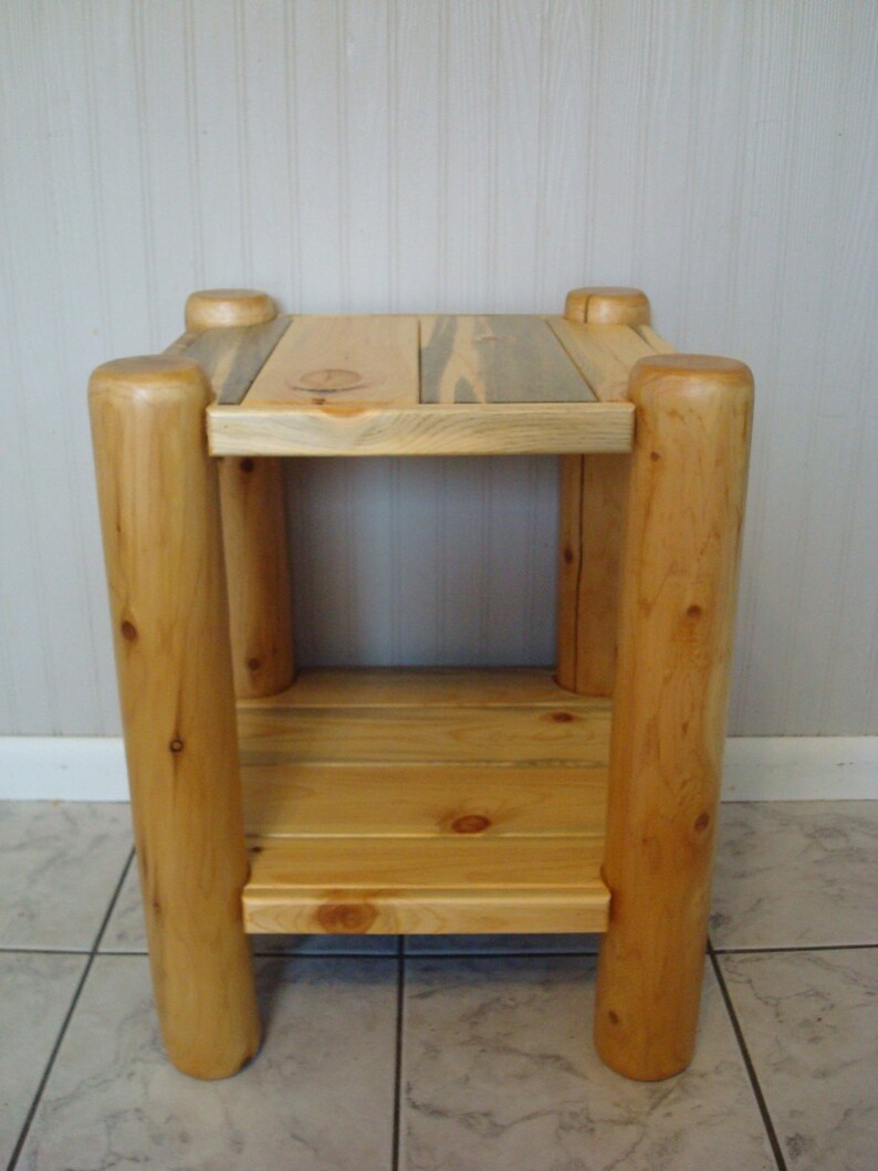 Log Side Table Image 0