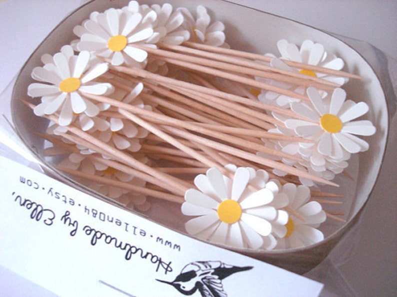 Set of 24Pcs - Daisy Party Picks, Cupcake Toppers, Toothpicks, Food Picks (pure white) 