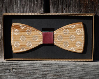 Wooden Bow Tie - White flowers