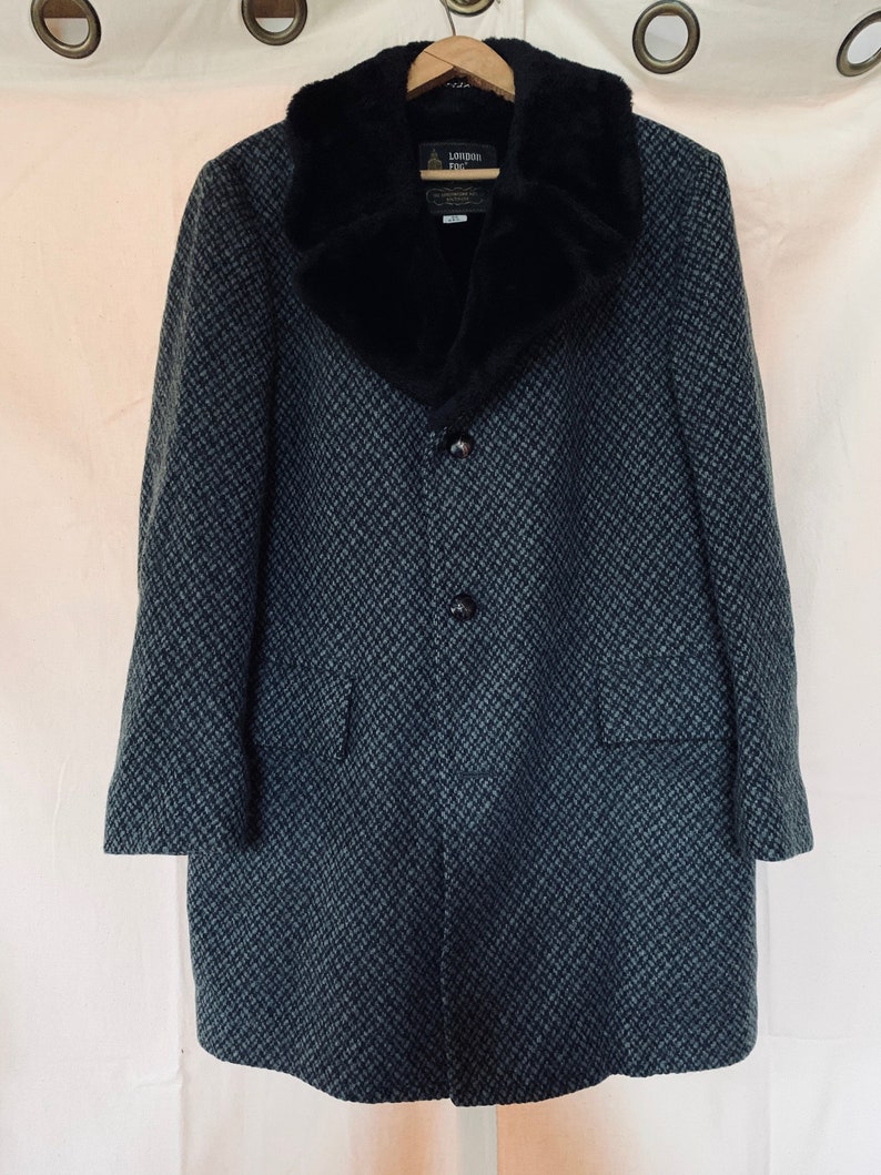 London Fog Outer Wear Heavy Coat from the 1970/'s