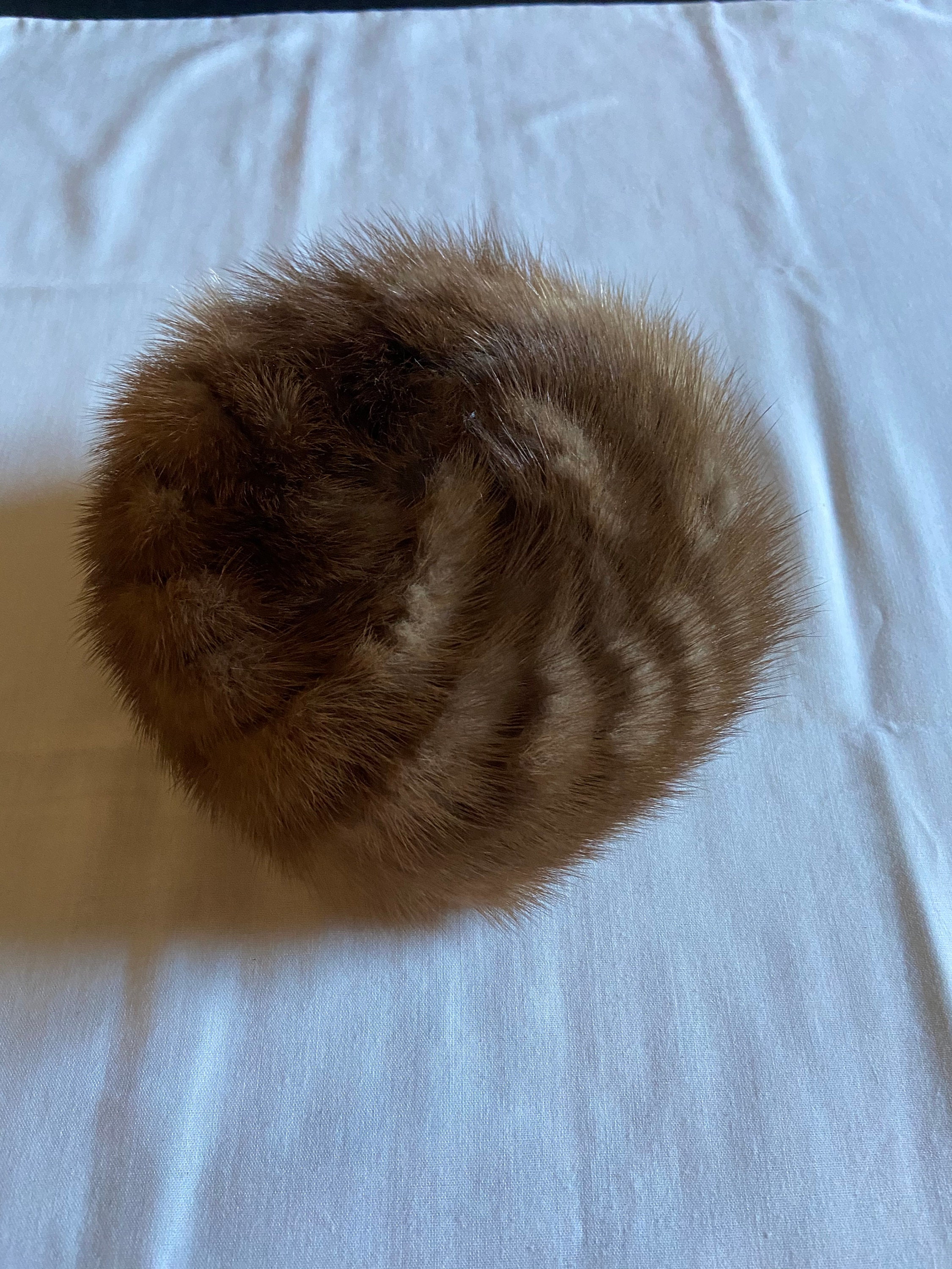 Vintage 1960\'s Genuine Mink Pillbox Hat vintage “Designed by Lora” genuine mink fur pillbox/beret  main image 3
