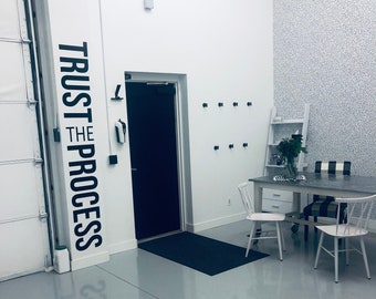 TRUST THE PROCESS, Gym Wall Decal, Gym Design Ideas, Gym Decor Idea, Fitness Decor, Cycling Decor, Home Gym Design 002