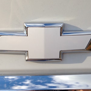 NEU Chevy Cruze 2011-2014 vorne GOLD Kühlergrill Emblem Logo Abzeichen -  .de