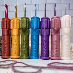 Premium Silicone Gemstone Moon Saber Squishy Grip for Crochet Hooks, Ergonomic Hand Fatigue Relief, Stylus Pen Comfort