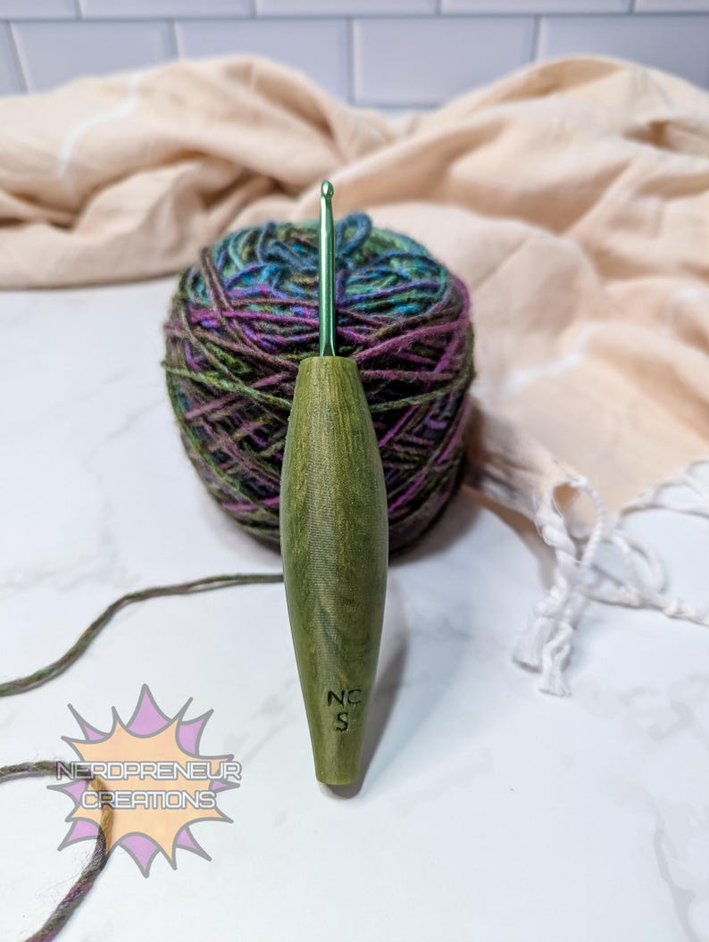 Impugnatura morbida ed elegante in silicone di alta qualità per uncinetti, ergonomica, anti-affaticamento della mano e comfort per la penna stilo. immagine 10