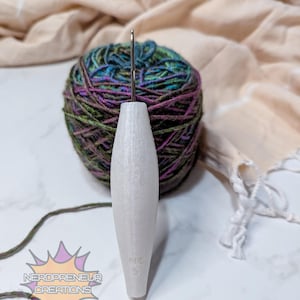 Impugnatura morbida ed elegante in silicone di alta qualità per uncinetti, ergonomica, anti-affaticamento della mano e comfort per la penna stilo. immagine 7