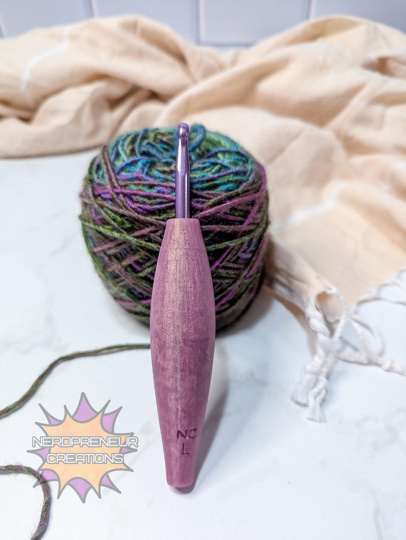 Impugnatura morbida ed elegante in silicone di alta qualità per uncinetti, ergonomica, anti-affaticamento della mano e comfort per la penna stilo. immagine 6