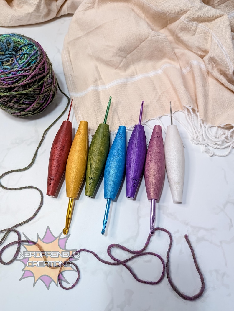 Impugnatura morbida ed elegante in silicone di alta qualità per uncinetti, ergonomica, anti-affaticamento della mano e comfort per la penna stilo. immagine 13