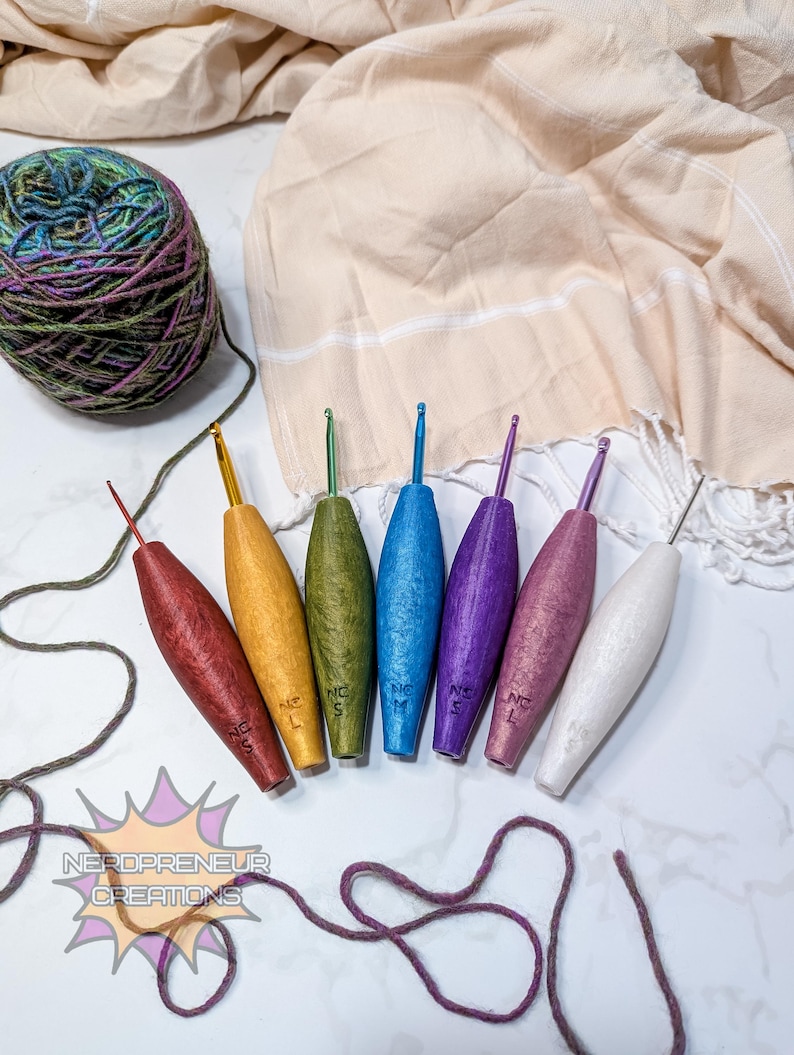 Impugnatura morbida ed elegante in silicone di alta qualità per uncinetti, ergonomica, anti-affaticamento della mano e comfort per la penna stilo. immagine 15