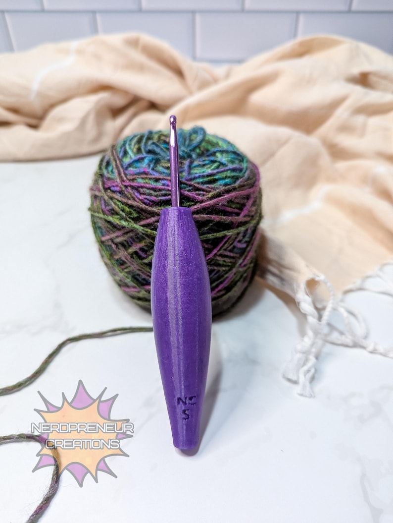 Impugnatura morbida ed elegante in silicone di alta qualità per uncinetti, ergonomica, anti-affaticamento della mano e comfort per la penna stilo. immagine 9