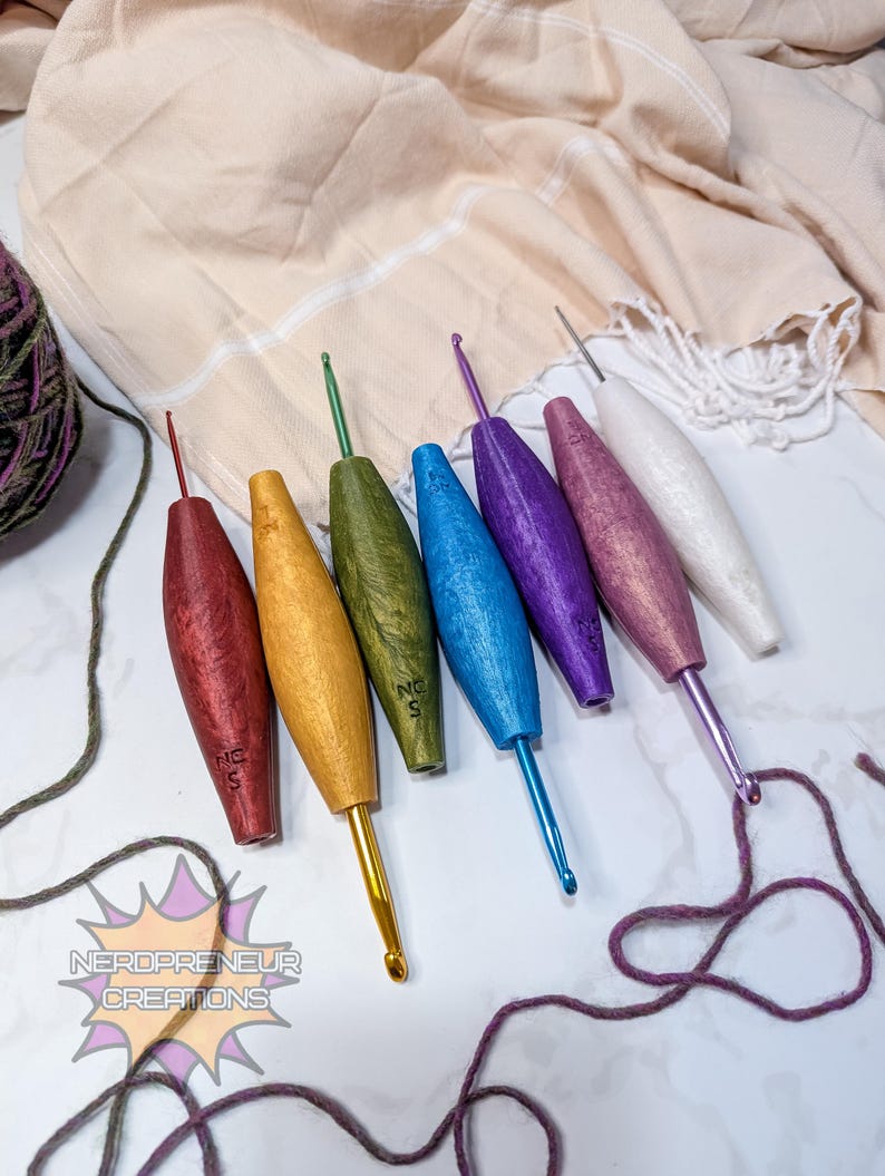 Impugnatura morbida ed elegante in silicone di alta qualità per uncinetti, ergonomica, anti-affaticamento della mano e comfort per la penna stilo. immagine 14