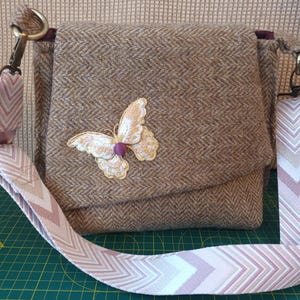 Handmade shoulder textile bag/harris tweed/small/beige