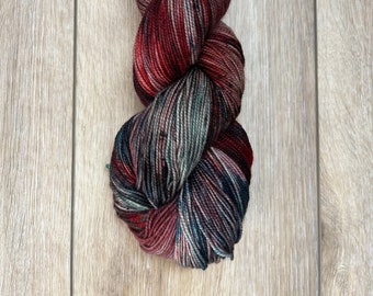 Autumn leaves: red green and brown superwash merino/nylon fingering weight 4ply sock yarn, high twist OOAK 100g skein