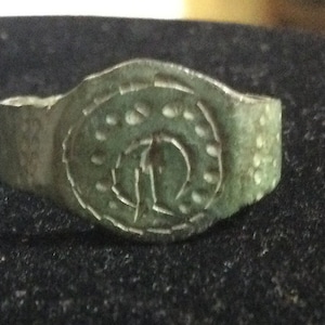 Römischer Münzring in Bronze