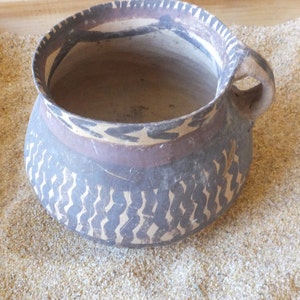 Pre Columbian Pot with Excellent Artistic Examples of the period Mint Condition