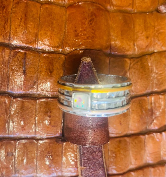 spinner ring tri colored with moonstone....size 1… - image 1