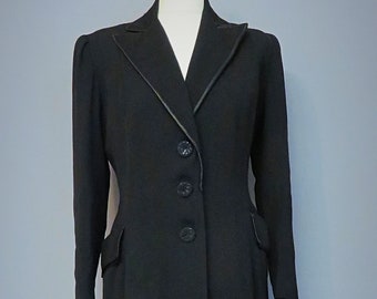 Vintage 40s/50s woman Black light wool Gabardine coat , Tuxedo style