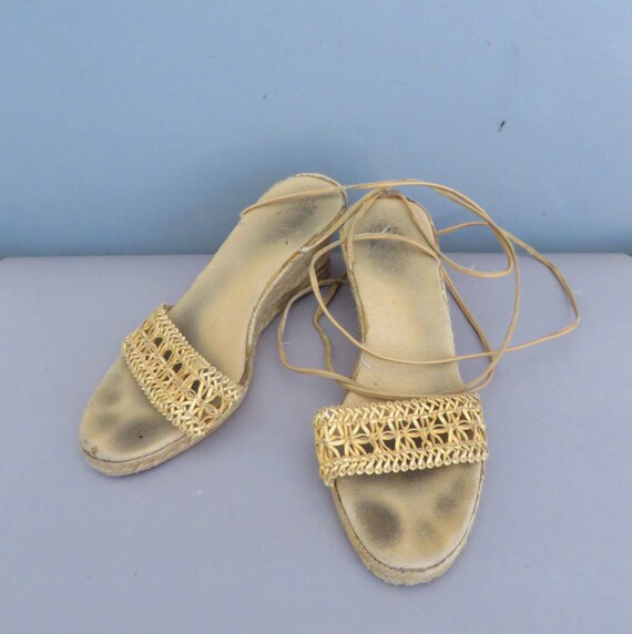 Vintage summer shoes 40s/50s style straw effect 7… - image 7