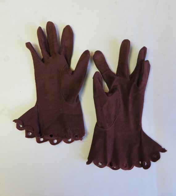 brown cotton gloves