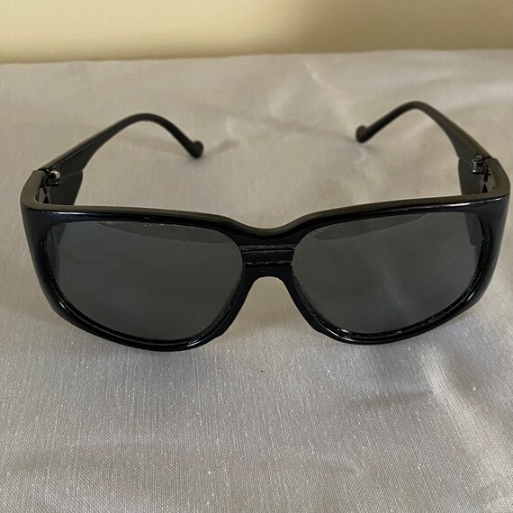 Vintage Big Black Sunglasses - image 5