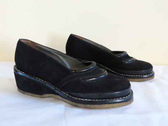 Original Vintage 1940s /50s shoes , Black suede w… - image 3