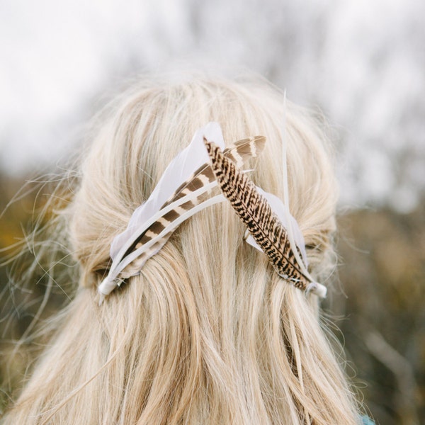 Ensemble de 2 clip dans des plumes sauvages, plumes suspendues, pince à cheveux en plumes, pièce de cheveux en plumes, coiffe boho, pièce de cheveux de festival