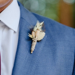 Wild Feather Button Holes // Boutonniere,  Vintage Wedding, Groom, Groomsmen, Boho Wedding, Woodland Wedding, Rustic Wedding