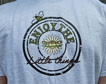 DeeBee's Handicrafts "Enjoy the small things" t-shirt
