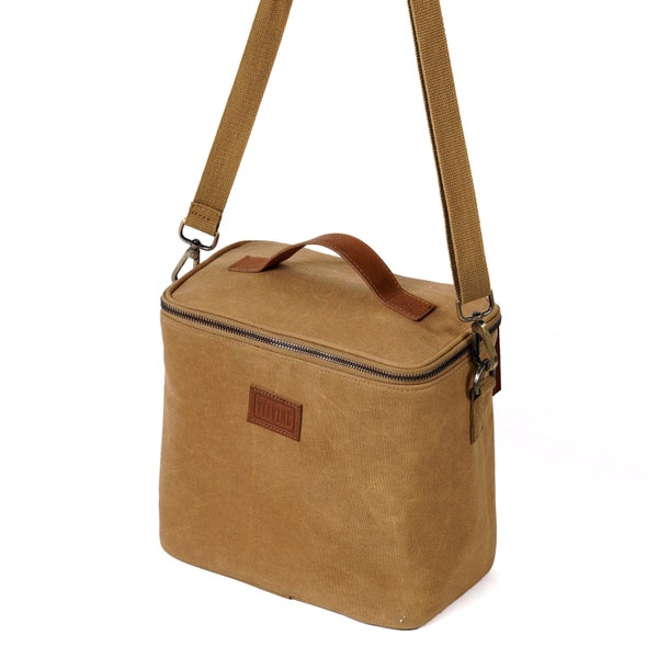 Sand brown waxed canvas lunch bag, snack bag, with insulation lining, 9.5X8.5X5 inches