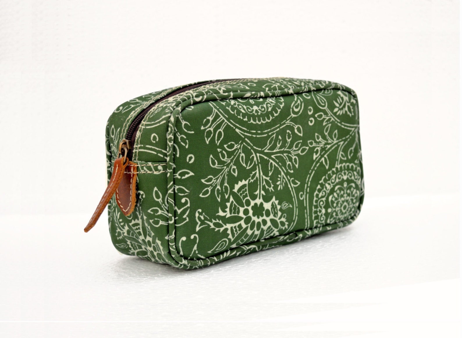 Green Toiletry Bag Floral Print Kalamkari Print Laminated Etsy