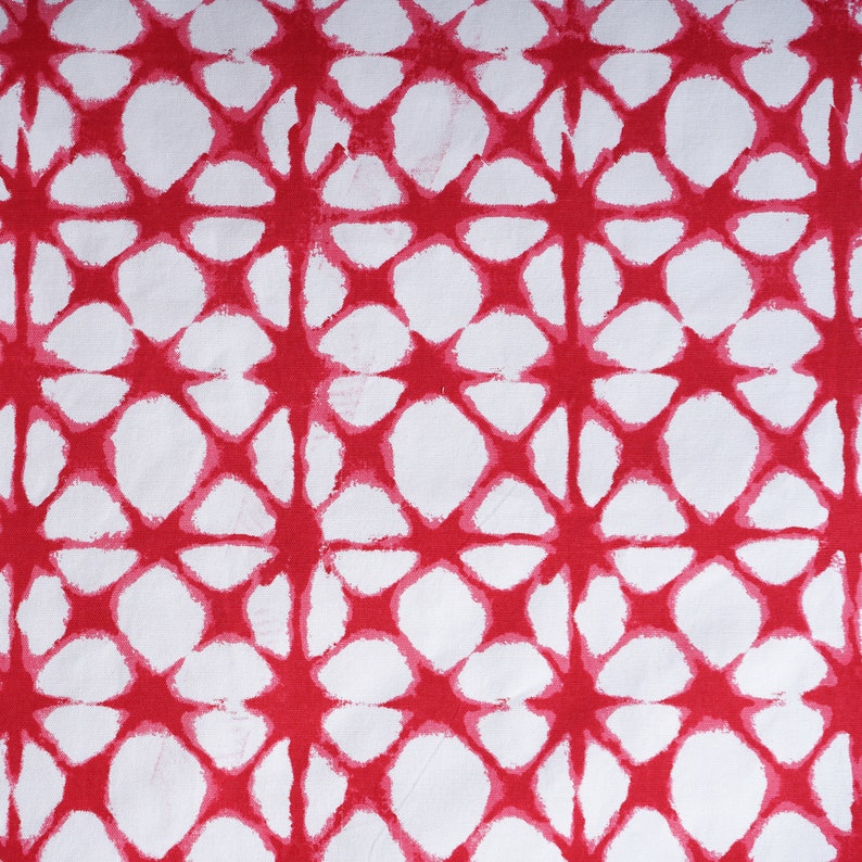 Tissu imprimé tie and dye rouge, 100% coton canard, tissu au mètre image 3