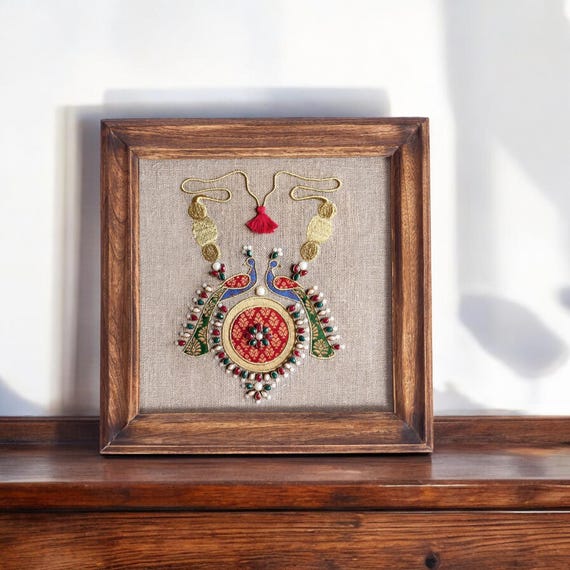 ネックレス ロイヤルインディアンジュエリー ウォールアート、刺繍 