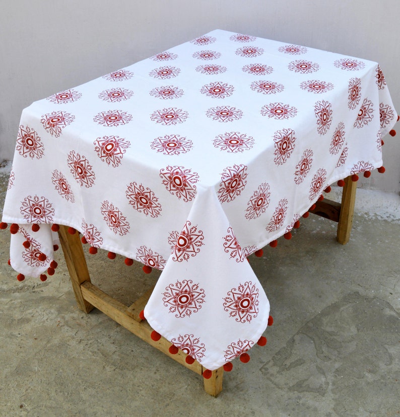 snowflake print 100/% cotton red and white color Christmas table cloth pompom lace sizes available