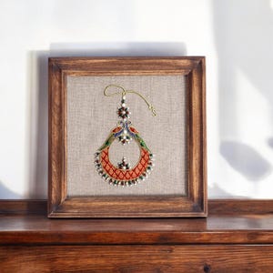 Royal Teeka Embroidery Wall Art – Indian Jewelry in Hoop or Frame