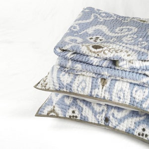 BLUE IKAT print Kantha quilt - stripe pattern quilting - Quilt set / Quilt / Pillow case available