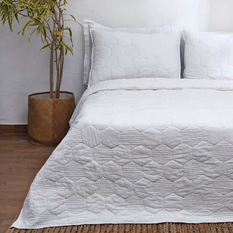 White Cotton Quilted Bedspread With Hexagon Pattern Sizes Etsy