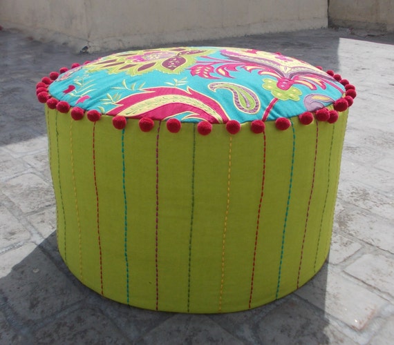 Copri pouf floreale stilizzato turchese e verde, copri pouf boho, applicato  e ricamato con pompon, 22X12 pollici -  Italia